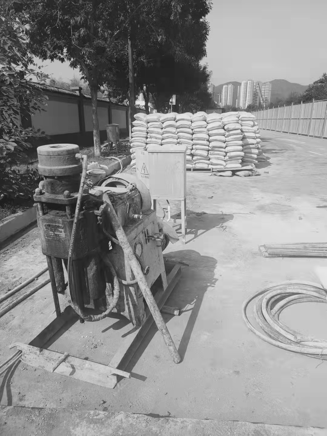 新都场区重载车疑难路基处理方案